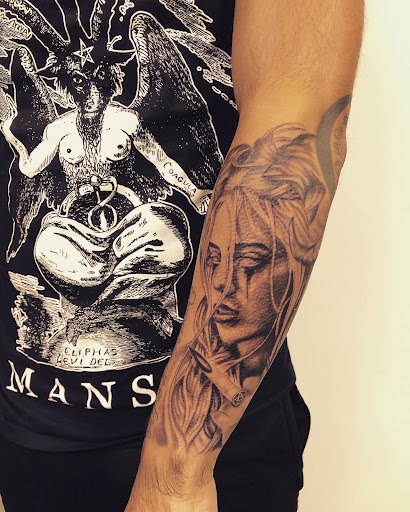 Explore mother of 3 tattoo ideas, creative tattoo ideas in Alexandria, available at Old Town Ink & Art Gallery