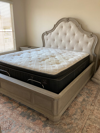 Unique Moving and Storage image