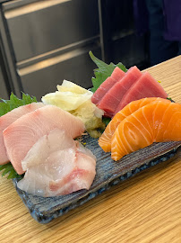 Sashimi du Restaurant japonais Makū - Sushi Bar à Paris - n°7