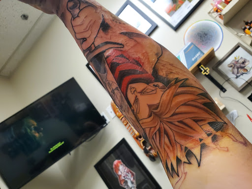 Tattoo Shop «Red 5 Tattoo», reviews and photos, 829 Lynnhaven Pkwy #121, Virginia Beach, VA 23452, USA