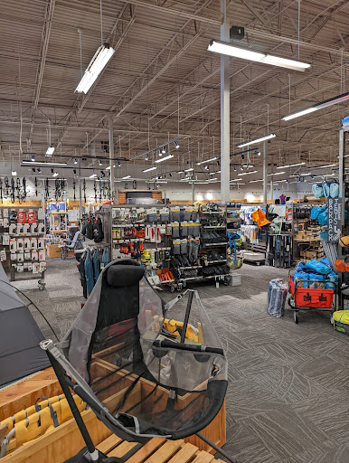 Camping Store «REI», reviews and photos, 1165 Perimeter Center W #200, Atlanta, GA 30338, USA