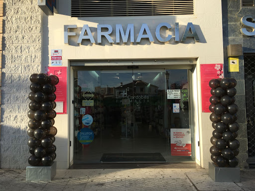 Información y opiniones sobre María Victoria Cordobés Montés de Guaro