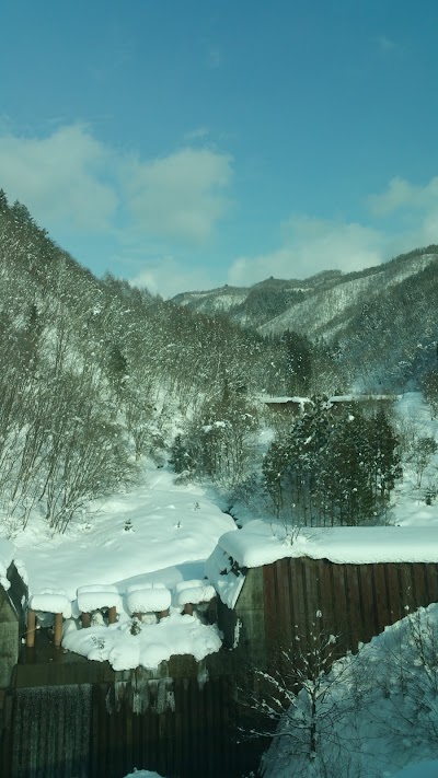 やまびこの家（旧清見村立池本小学校）