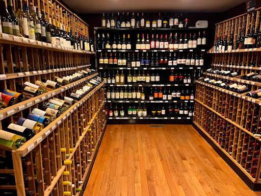 Beer Store «Harvest Wine & Spirits», reviews and photos, 842 Farmington Ave, West Hartford, CT 06119, USA