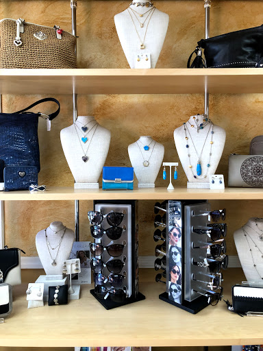 Jeweler «Great American Jewelry», reviews and photos, 5163 Merrick Rd, Massapequa Park, NY 11762, USA