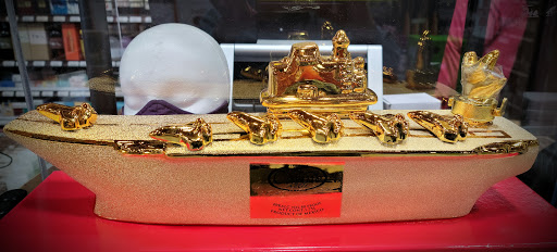 Liquor Store «Mission Liquor Store», reviews and photos, 1801 E Washington Blvd, Pasadena, CA 91104, USA