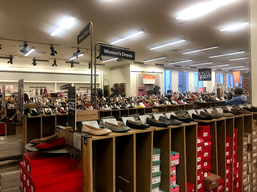 Shoe Store «DSW Designer Shoe Warehouse», reviews and photos, 300 E Colorado Blvd #250, Pasadena, CA 91101, USA