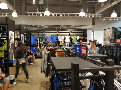 Sporting Goods Store «adidas Outlet Store Woodburn», reviews and photos, 1001 N Arney Rd Ste 400, Woodburn, OR 97071, USA