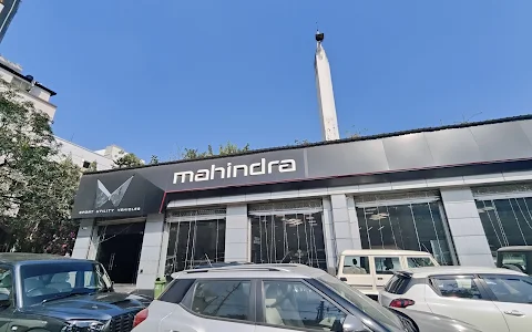 Mahindra Industrial & Farm Equipment - SUV Showroom image