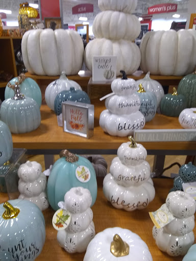 Department Store «T.J. Maxx», reviews and photos, 637 Lowell St, Peabody, MA 01960, USA