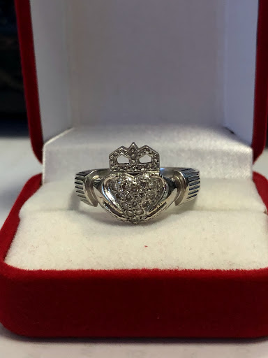 Jewelry Buyer «Lucky 7 Gold & CONSIGNMENT», reviews and photos, 1425 Bayshore Rd, Villas, NJ 08251, USA