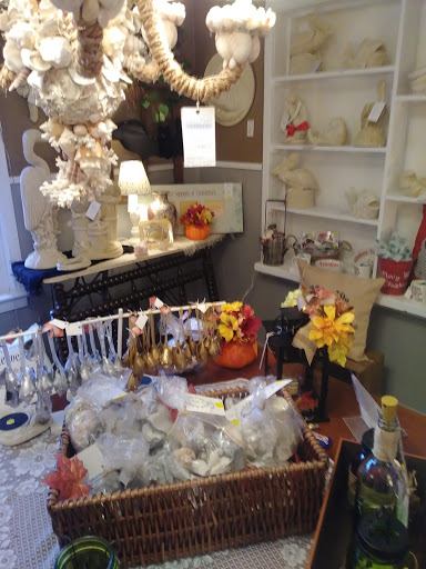 Gift Shop «Shell Point Cottage», reviews and photos, 102 W Shell Point Rd, Ruskin, FL 33570, USA