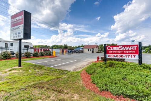Self-Storage Facility «CubeSmart Self Storage», reviews and photos, 8716 Jefferson Davis Hwy, Fredericksburg, VA 22407, USA