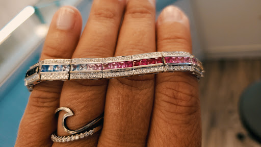 Jewelry Buyer «All Island Jewelry & Loan», reviews and photos, 2394 Middle Country Rd, Centereach, NY 11720, USA