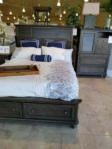 Furniture Store «American Signature Furniture», reviews and photos, 7230 US-19, Pinellas Park, FL 33781, USA