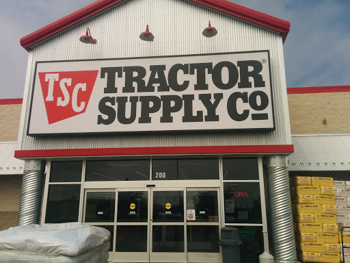 Home Improvement Store «Tractor Supply Co.», reviews and photos, 200 West Marketplace Drive, Bennett, CO 80102, USA