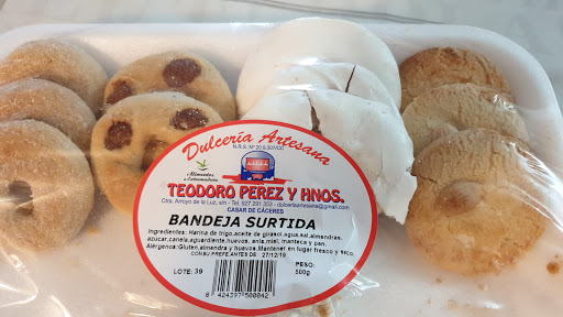 Dulceria Artesana Teodoro Pérez y Hnos en Casar de Cáceres, Cáceres‎