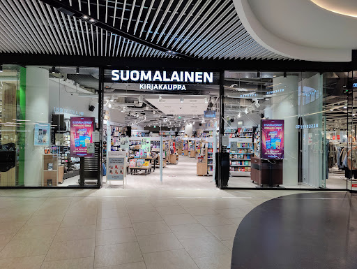 Suomalainen Kirjakauppa Helsinki Tripla