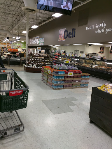 Grocery Store «Family Fare Supermarket», reviews and photos, 7402 N 30th St, Omaha, NE 68112, USA