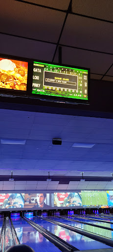 Bowling Alley «Hall of Fame Silver Lanes», reviews and photos, 748 Silver Ln, East Hartford, CT 06118, USA