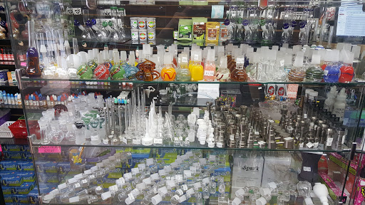 Tobacco Shop «Discount Smoke Shop», reviews and photos, 3105 Scotts Valley Dr, Scotts Valley, CA 95066, USA