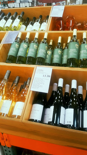 Warehouse store «Costco Wholesale», reviews and photos, 10088 Gulf Center Dr, Fort Myers, FL 33913, USA