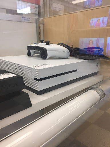 Pawn Shop «Pawn South Inc», reviews and photos, 215 E 2nd St, Lumberton, NC 28358, USA