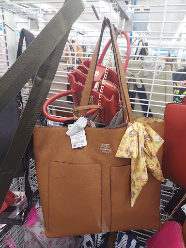 Clothing Store «Ross Dress for Less», reviews and photos, 1900 McLoughlin Blvd, Oregon City, OR 97045, USA