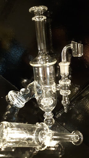 Tobacco Shop «Four Two Zero Peace Avenue», reviews and photos, 6656 US-1, Port St Lucie, FL 34952, USA