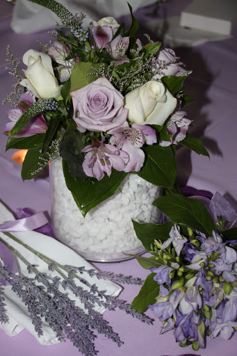 Florist «Myers Florist/Emerald Gardens Flowers», reviews and photos, 2906 Hillsborough Rd, Durham, NC 27705, USA