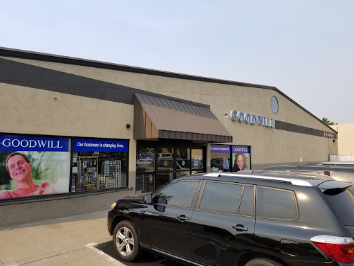 Non-Profit Organization «Southern Oregon Goodwill Retail Store», reviews and photos