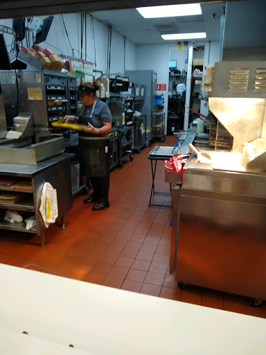 Tire Shop «Walmart Tires & Auto Parts», reviews and photos, 17650 Northwest 2nd Avenue, Miami, FL 33169, USA