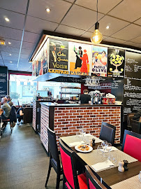Atmosphère du Restaurant Les Canailles bistro chatillonnais - n°2