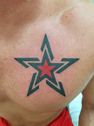 Tattoo Shop «Ain’t That Art Tattoos and Body Piercing», reviews and photos, 1304 Chestnut St, Murray, KY 42071, USA