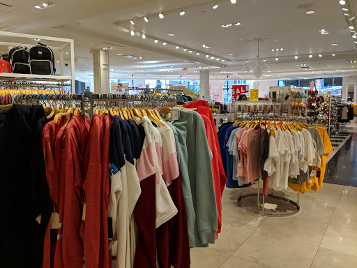 Clothing Store «Forever 21», reviews and photos, 1192 Locust St, Walnut Creek, CA 94596, USA