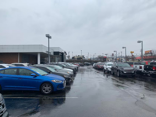 Car Dealer «Mark Sweeney Buick GMC», reviews and photos, 3365 Highland Ave, Cincinnati, OH 45213, USA