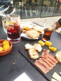 Plats et boissons du Restaurant de tapas 100 Montaditos à Villeurbanne - n°5