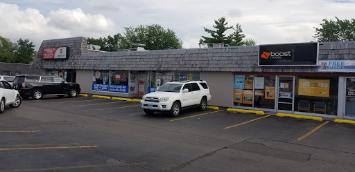 Cell Phone Store «Boost Mobile», reviews and photos, 841 W Rollins Rd, Round Lake, IL 60073, USA