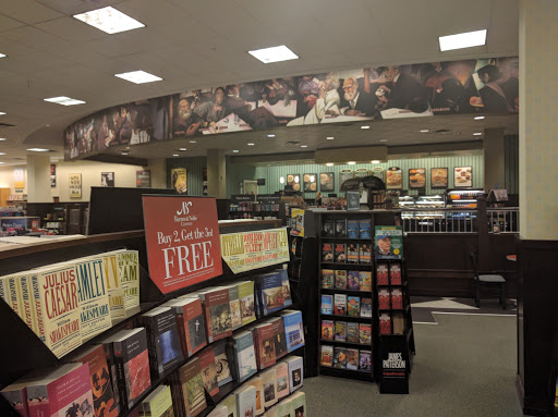 Book Store «Barnes & Noble», reviews and photos, 3800 State Rd #180, La Crosse, WI 54601, USA