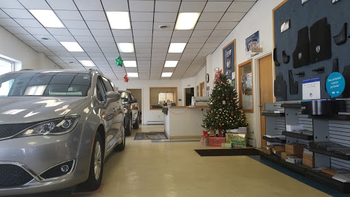 Chrysler Dealer «McClurg Chrysler Dodge Jeep», reviews and photos, 125 N Center St, Perry, NY 14530, USA