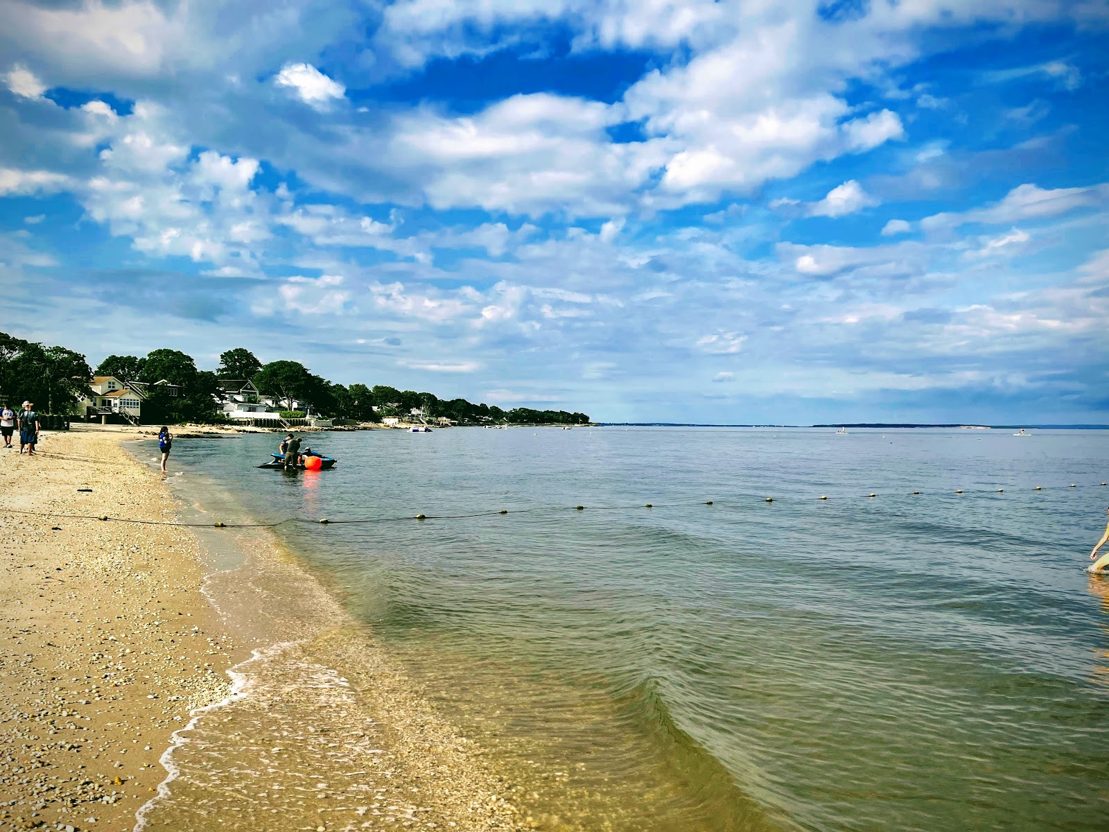 Photo of South Jamesport Beach with partly clean level of cleanliness