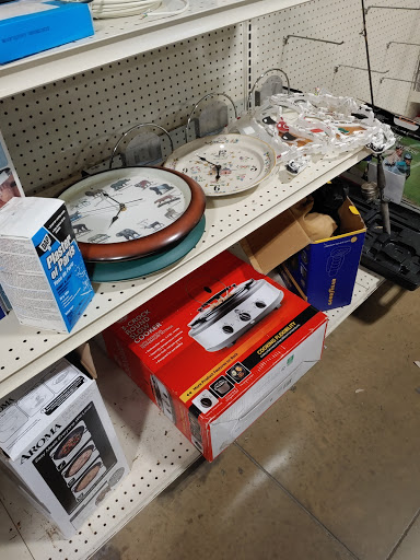 Non-Profit Organization «Goodwill Store», reviews and photos, 193 Avon Village Dr, Avon, IN 46123, USA