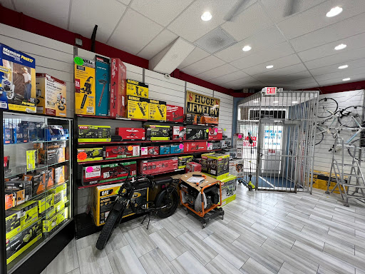 Pawn Shop «US Pawn Jewelry Miami», reviews and photos, 7806 NW 7th Ave, Miami, FL 33150, USA
