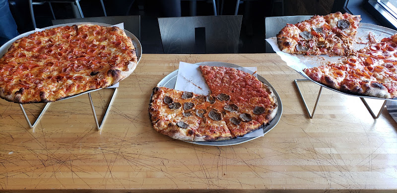 #11 best pizza place in Wallingford - Christo's Restaurant & Bar