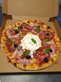 Plats et boissons du Pizzas à emporter Pizza Italia à Saint-Galmier - n°5