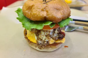 Meteor Burger image