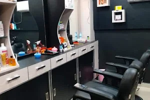 Modern hair salon image