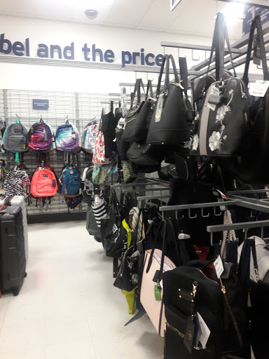 Department Store «Marshalls», reviews and photos, 1501 N Lewis Ave, Waukegan, IL 60085, USA