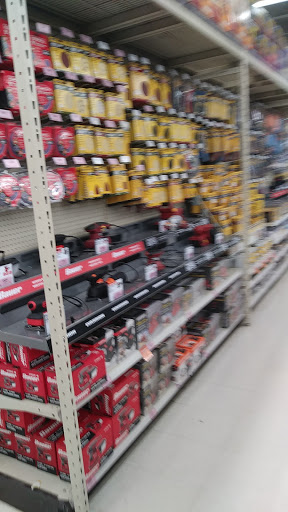 Hardware Store «Harbor Freight Tools», reviews and photos, 1704 E Belt Line Rd, Richardson, TX 75081, USA