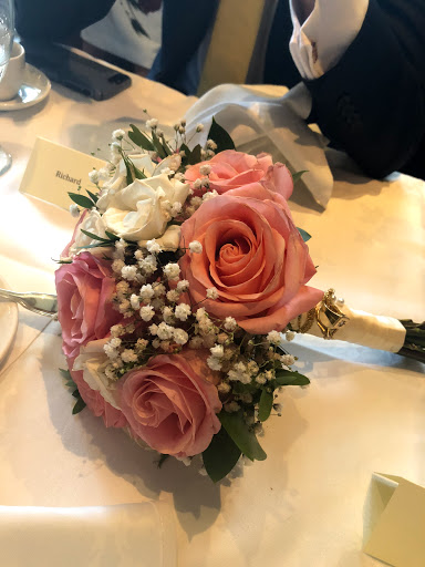 Florist «G T Florist», reviews and photos, 125 Charles St, Boston, MA 02114, USA